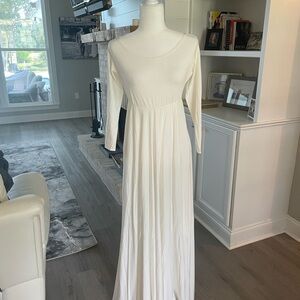 White maternity photo dress
